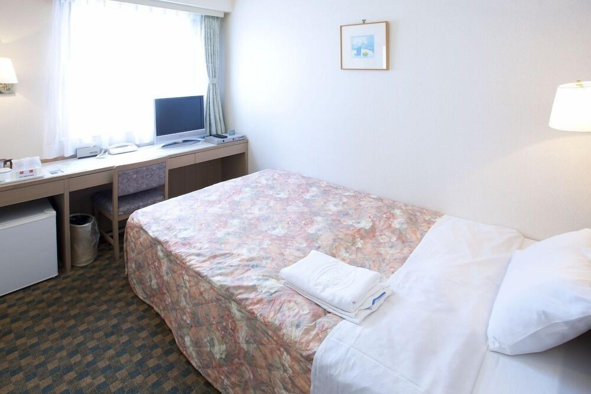 Pearl Hotel Kasai Tokyo Exterior photo