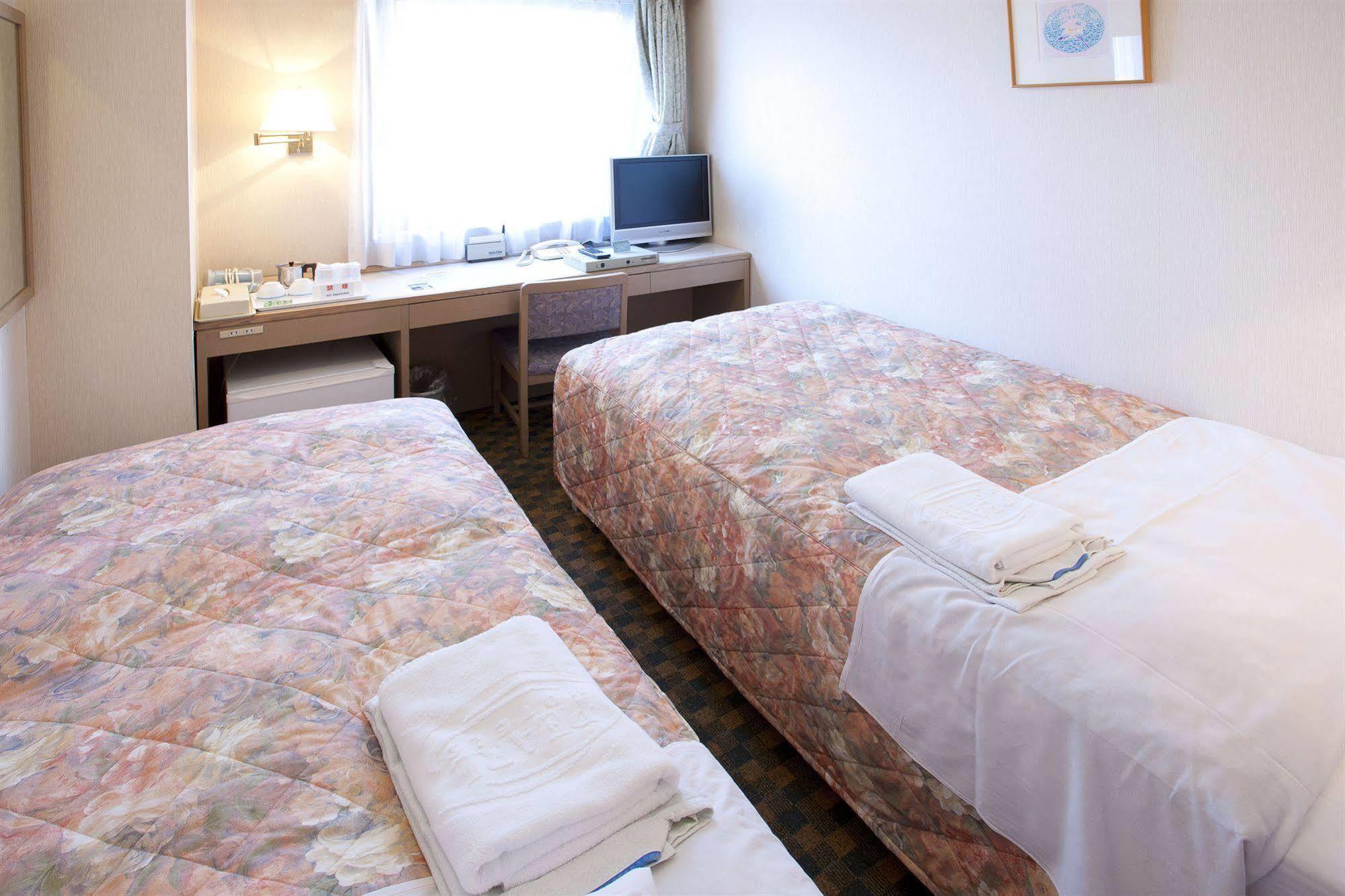 Pearl Hotel Kasai Tokyo Exterior photo